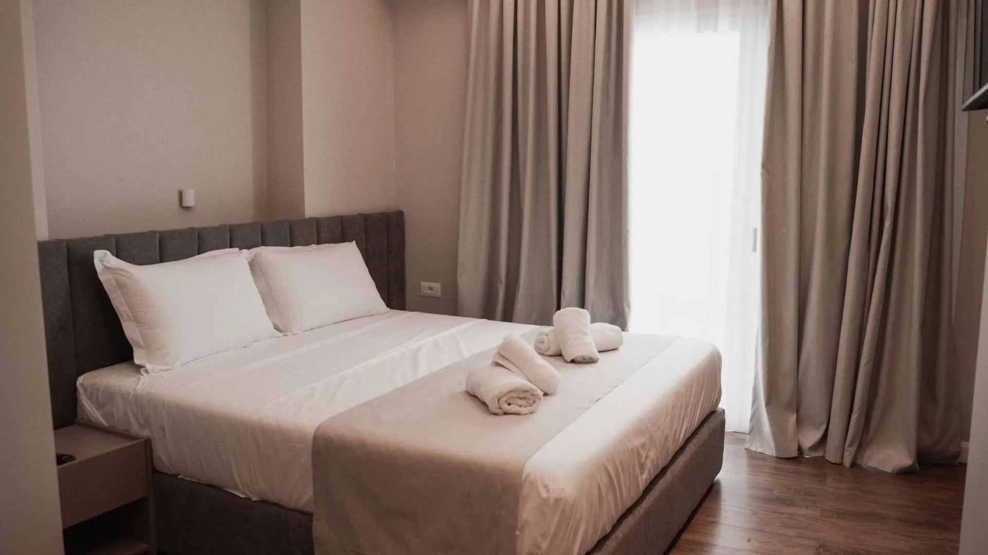 Dimal Castle Hotel Poshnje