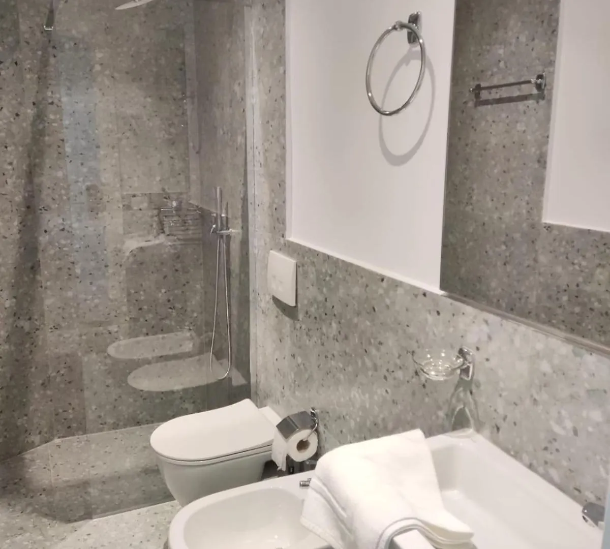 Dimal Castle Hotel Poshnje Albania