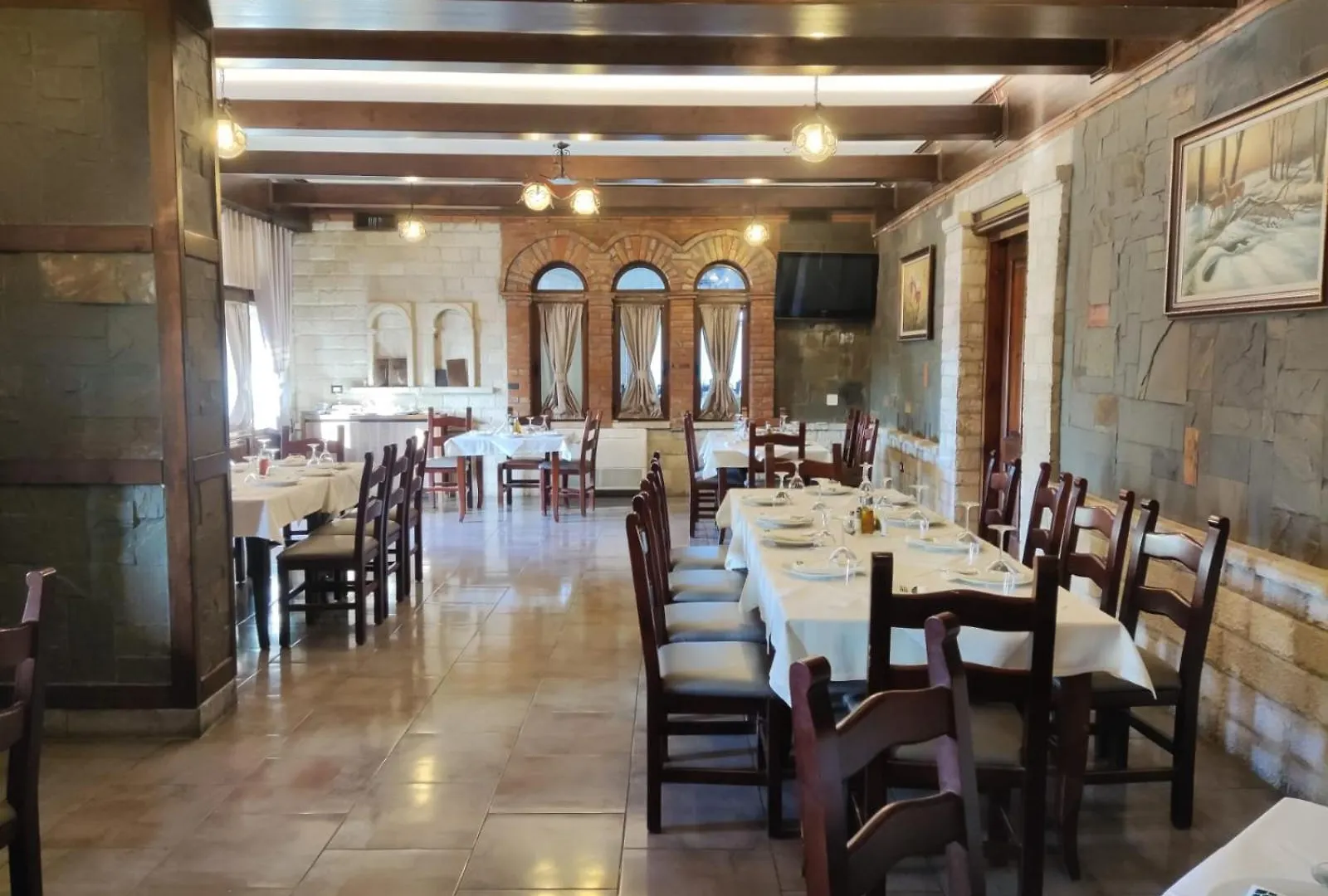 Dimal Castle Hotel Poshnje Albanië