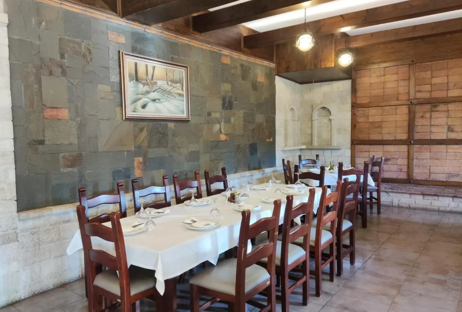 Dimal Castle Hotel Poshnje 3*,