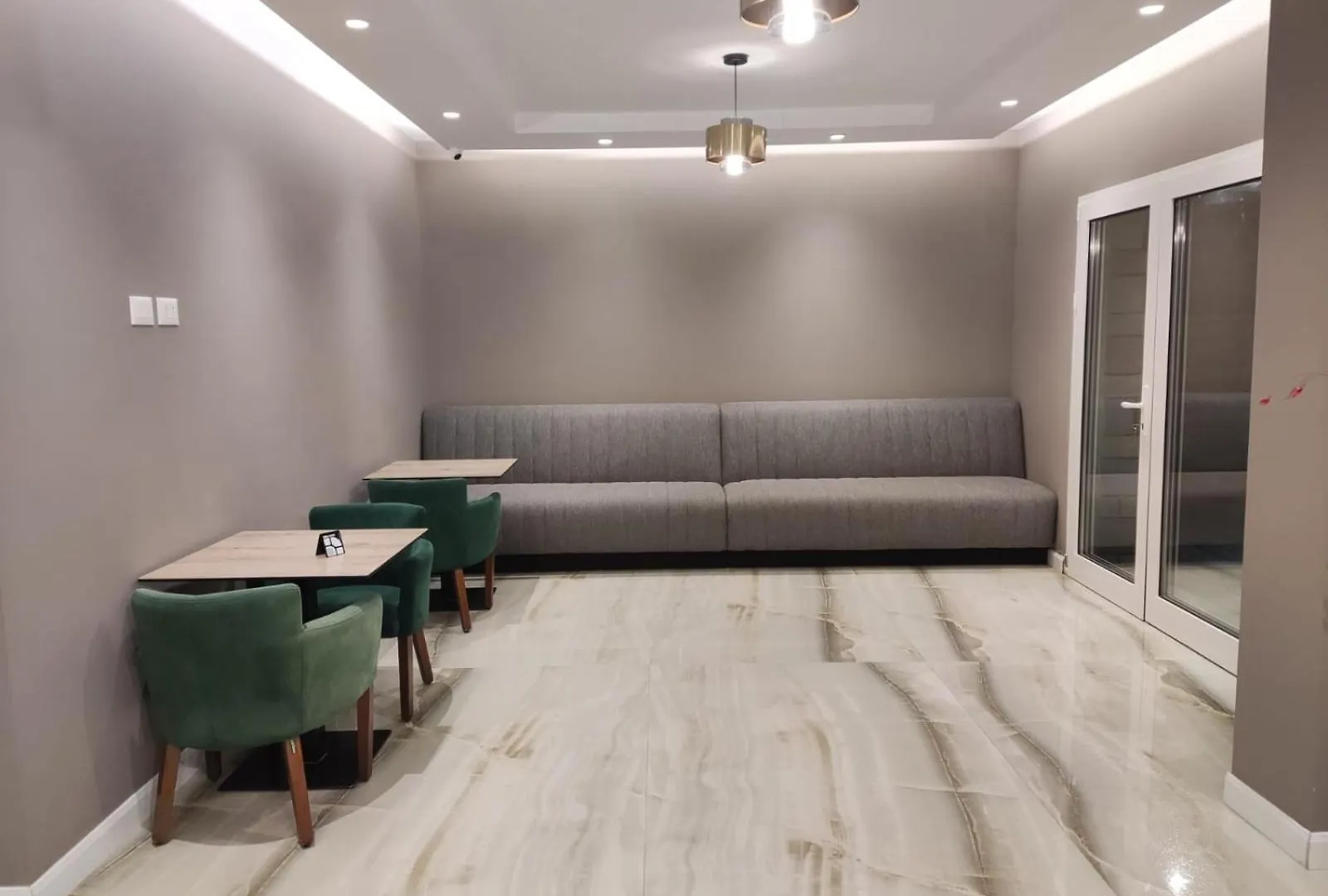 Dimal Castle Hotel Poshnje