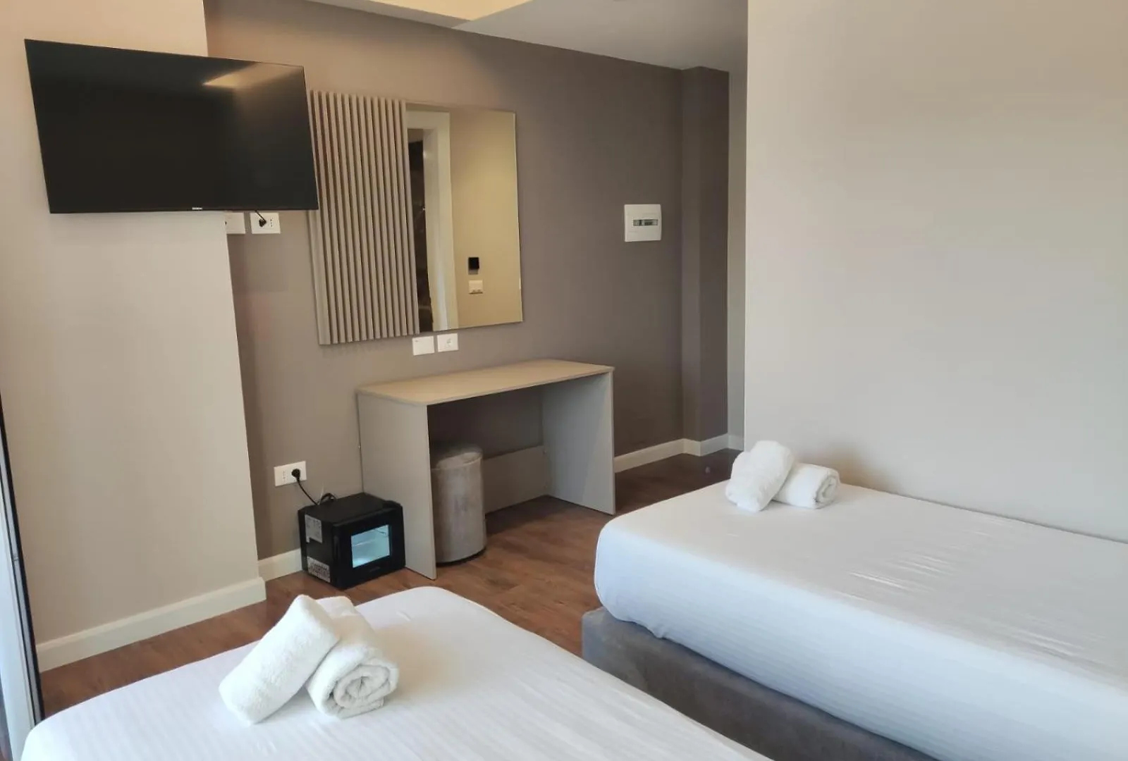 Dimal Castle Hotel Poshnje
