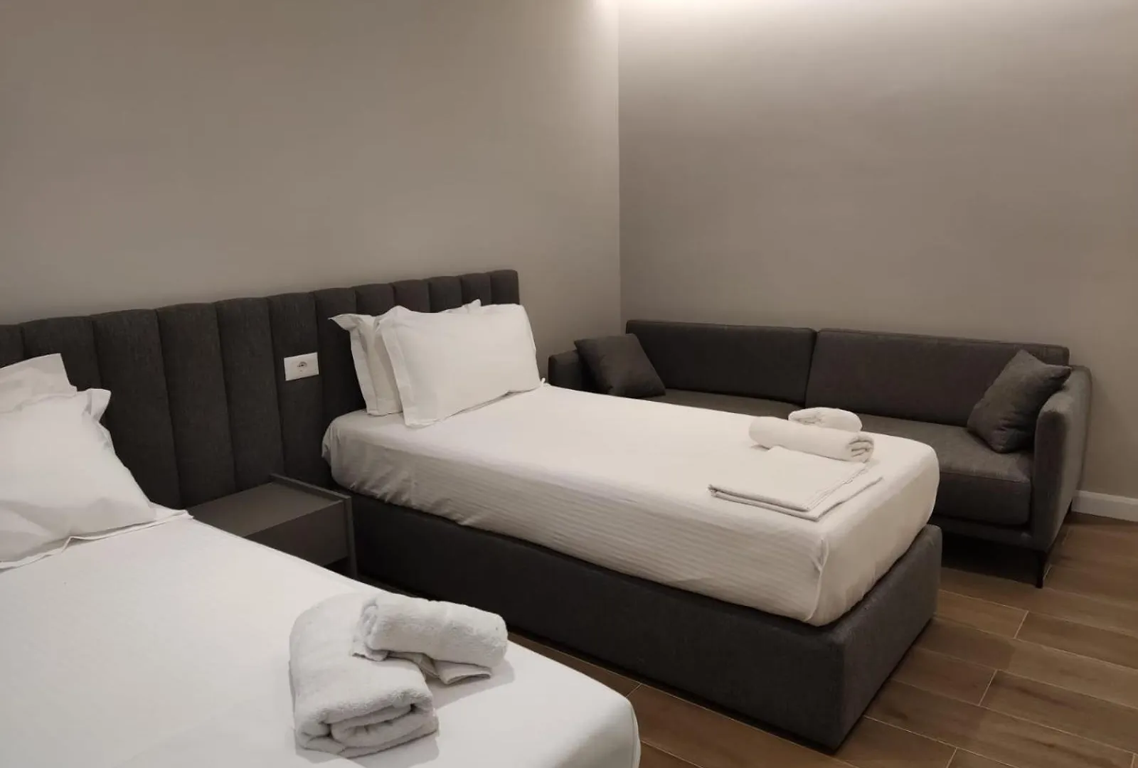 ***  Dimal Castle Hotel Poshnje Albania