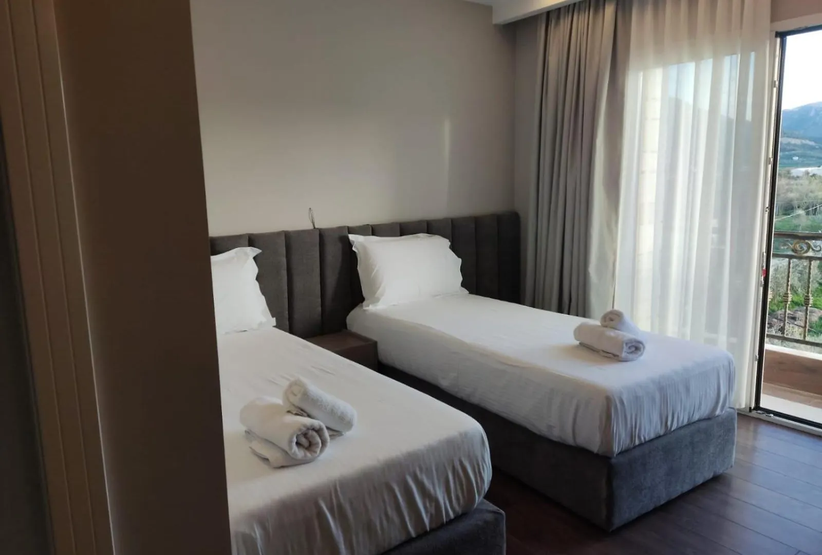 Dimal Castle Hotel Poshnje Albania
