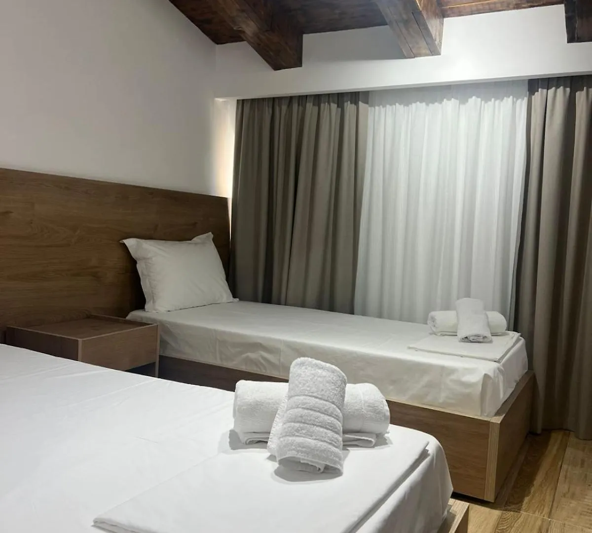 Dimal Castle Hotel Poshnje